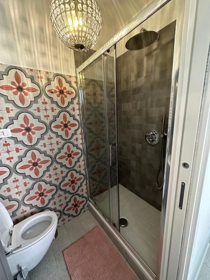 Elegante Stanza Rossa Mottino23 Bed & Breakfast Lerici Exterior photo